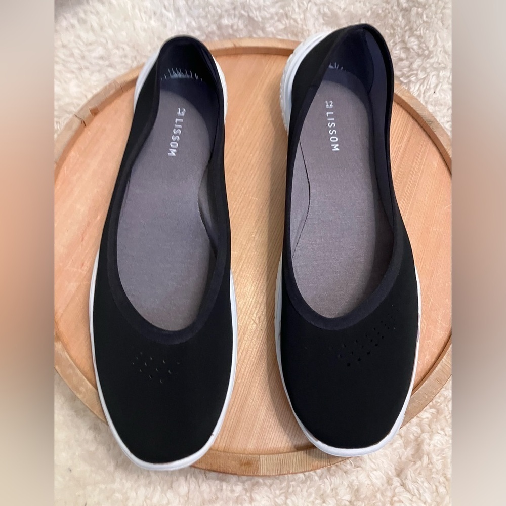 EUC Lissom Flytes Super Lighweight Flexible Black/White Slip On Flats Size 12 - Picture 2 of 8